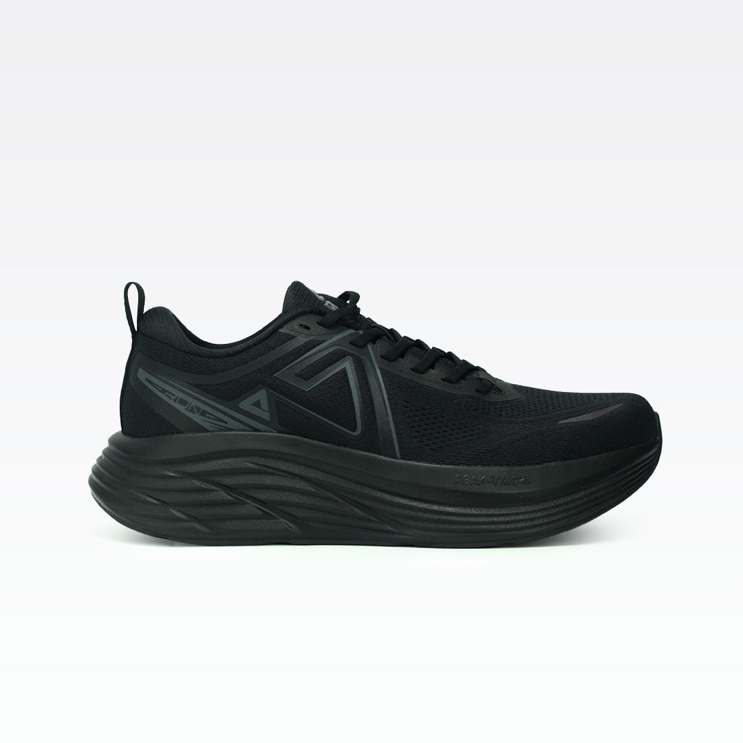 Peak Turbo All Black